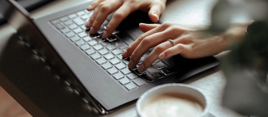 beautiful-young-woman-in-the-home-office-working-from-home-teleworking-concept-1-1024x683